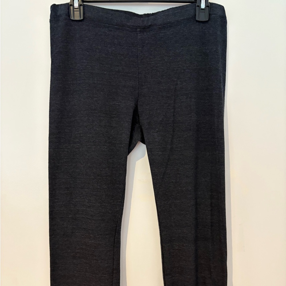 Allen Allen Dark Gray 3/4 length leggings. SZ L